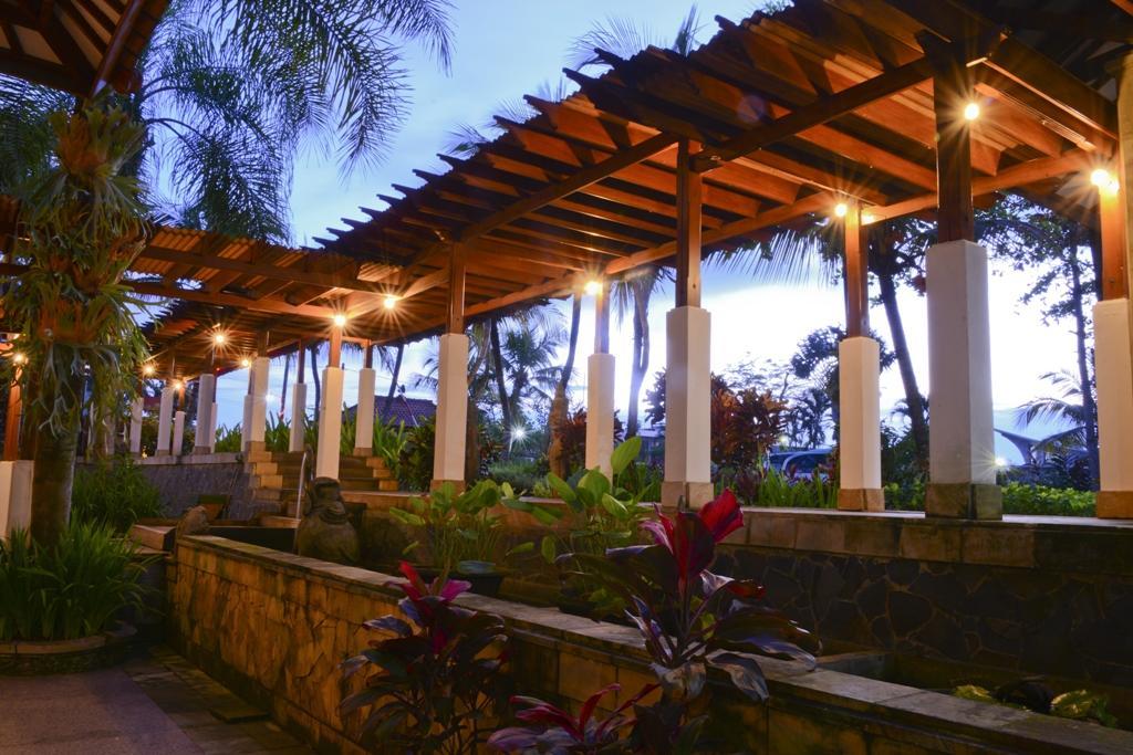 Hotel Tidar Malang Exterior foto